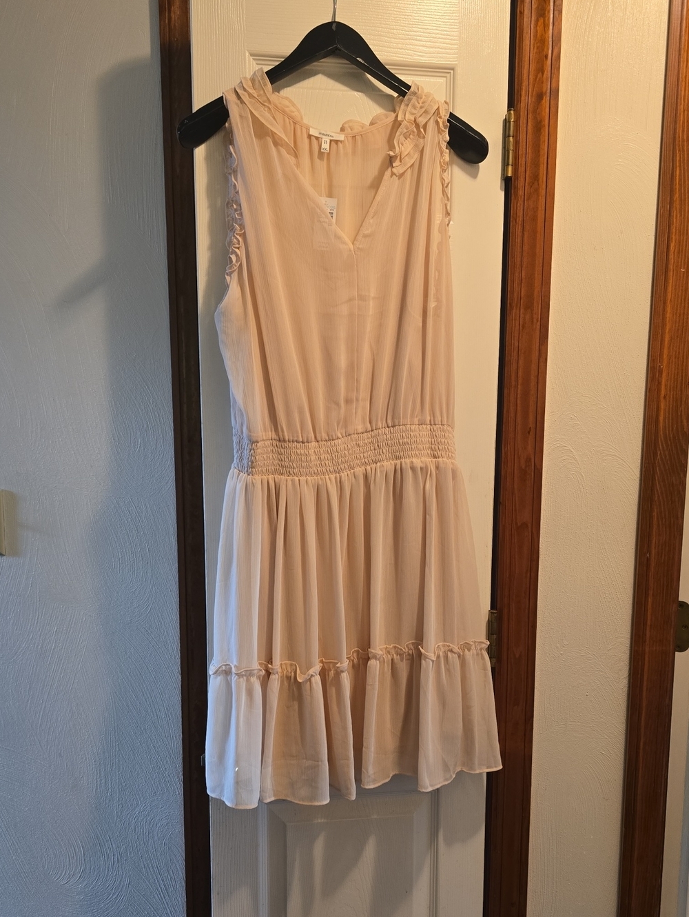 Sleeveless Ruffled Waistband Chiffon Dress